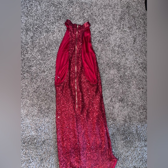 Red sparkle dress - Picture 5 of 10